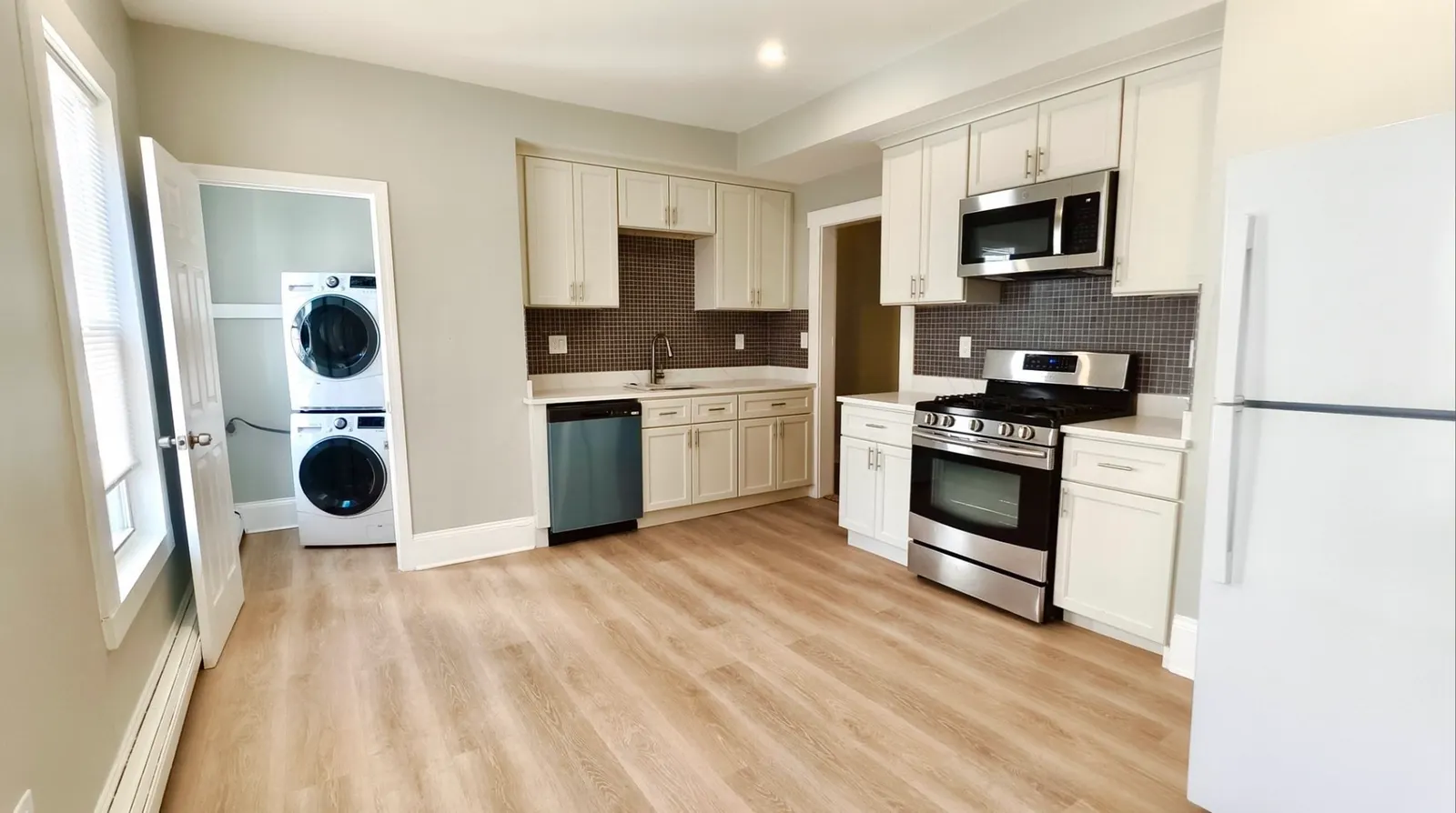 553 Dorchester Ave #1, Boston