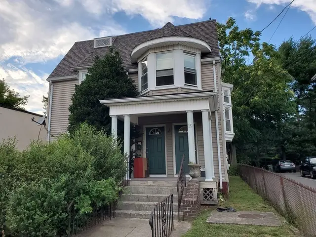 15 Nichols Ave #2