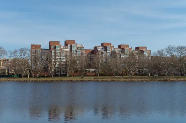 975 Memorial Drive #211