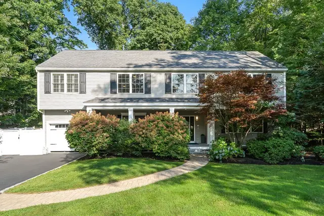 10 Bellevue Avenue