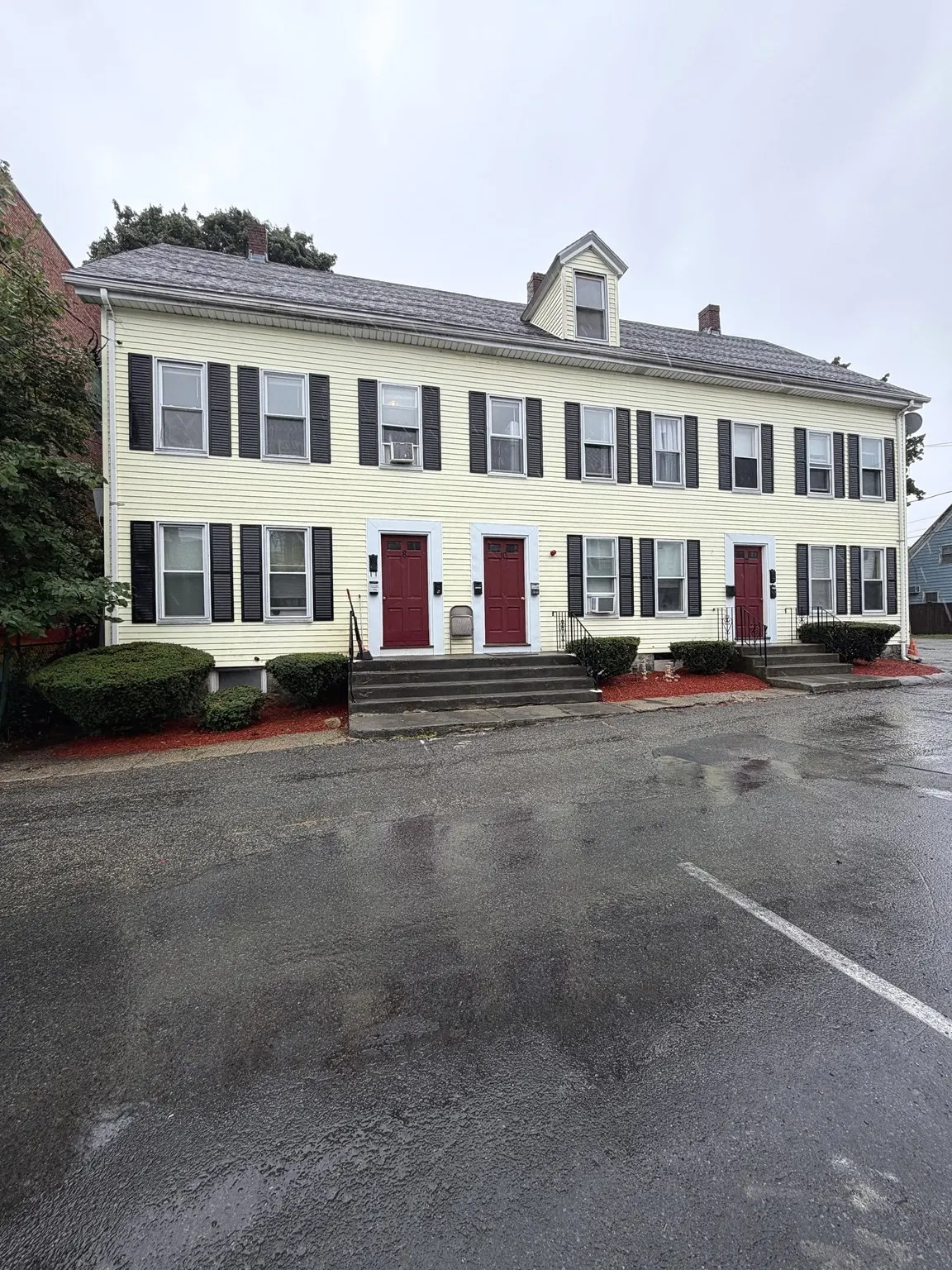 8-12 Exchange Ct, Waltham