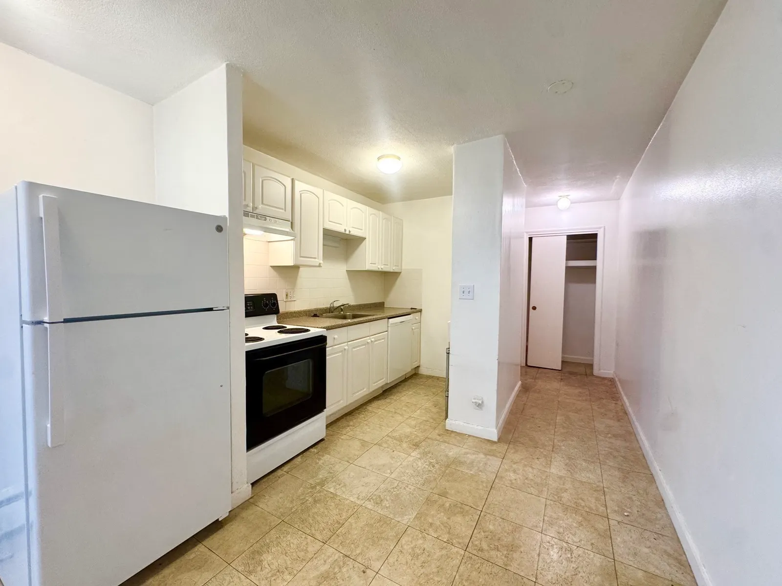 123 Sewall Ave #3F, Brookline