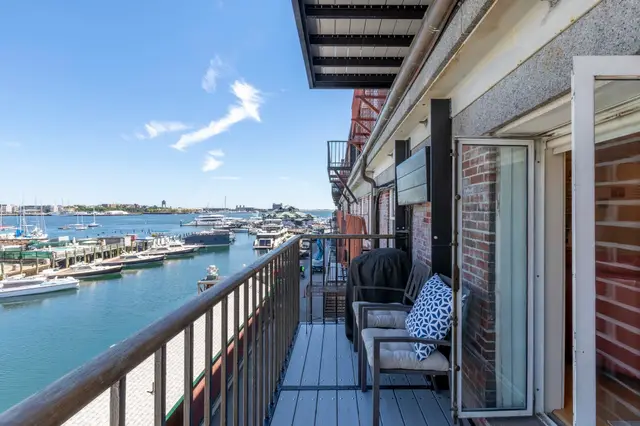 33 Commercial Wharf #41-42