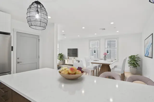 26 Crescent Ave #1