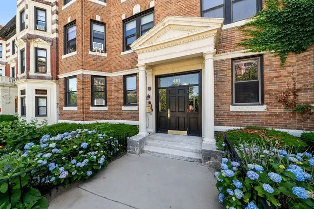 451 Park Dr #5C