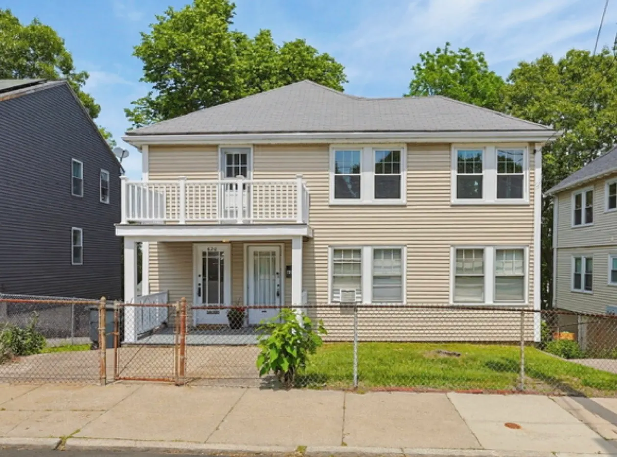 620-622 Beech St, Boston