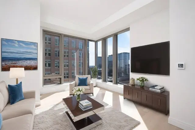 135 Seaport Blvd #1508
