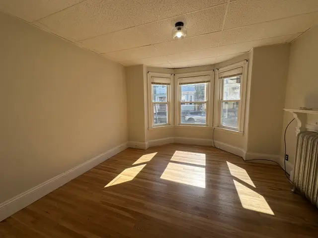 104 Falcon Street #1