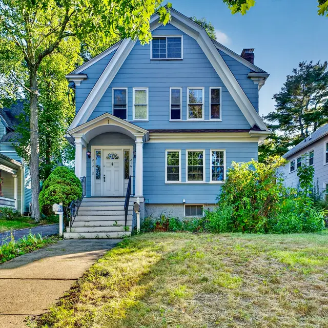 216 Tremont Street #216