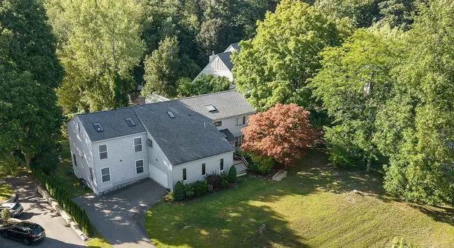 10 Pond View Ln