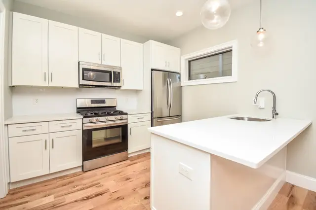 1114 Saratoga St #2