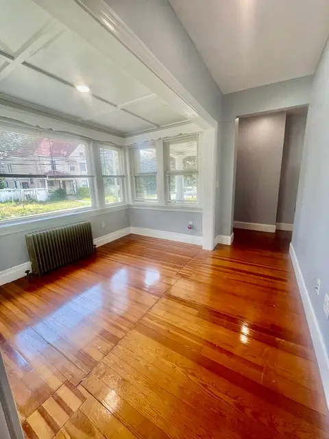 289 Webster St #1
