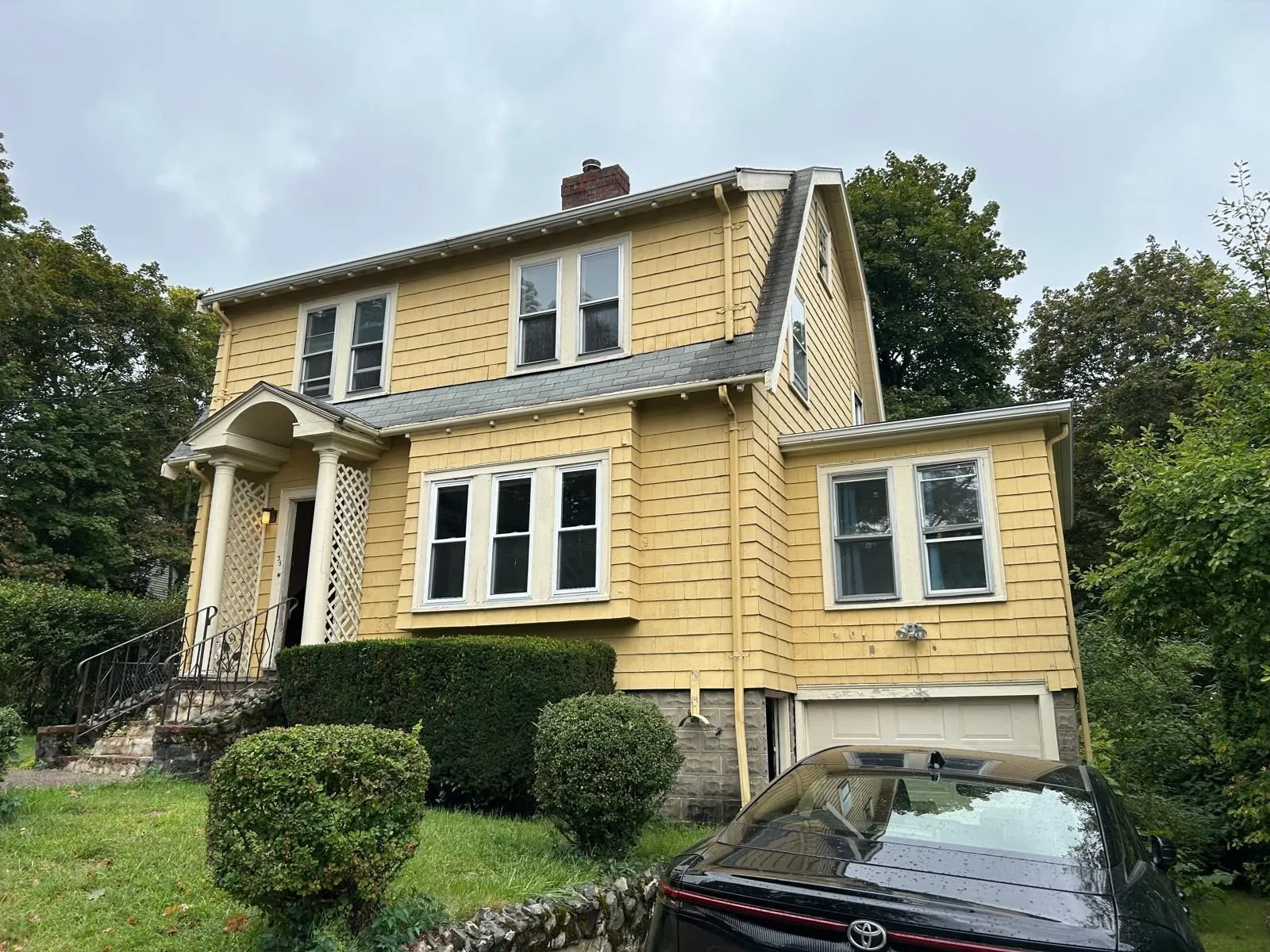 35 Dundee Rd, Arlington