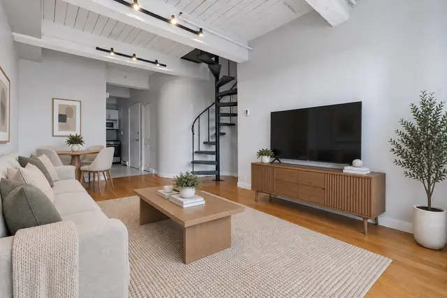 12 Stoneholm St #6-16