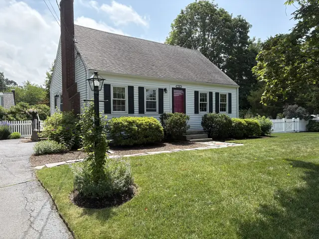 1566 Main Street