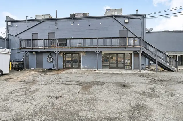 32 Hamilton Street #D