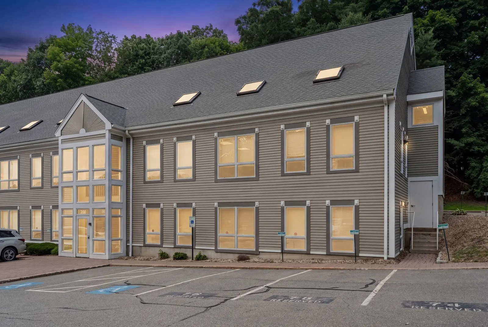 491 Maple #207 and 208, Danvers