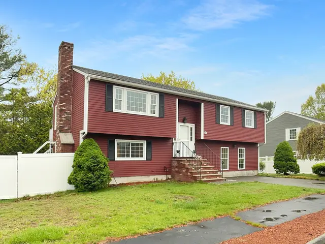 7 Nirvana Dr