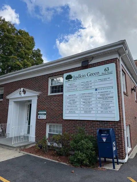 63 Shore Rd #12
