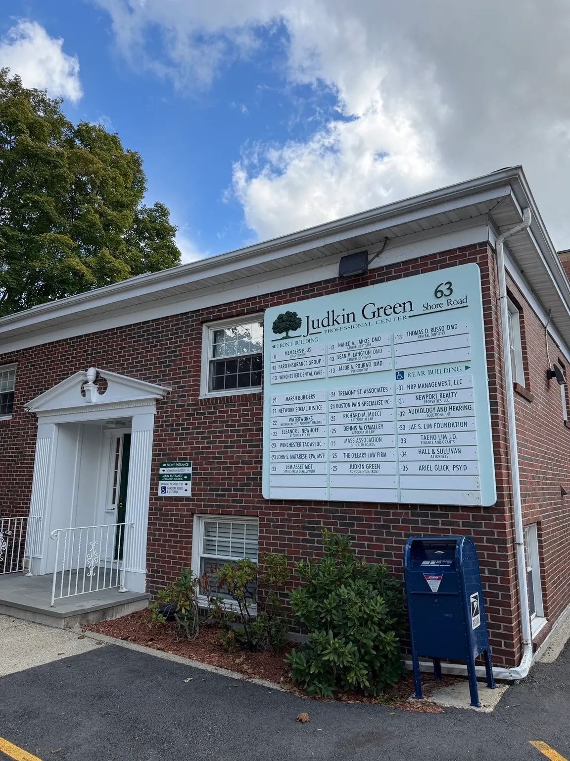 63 Shore Rd #12, Winchester