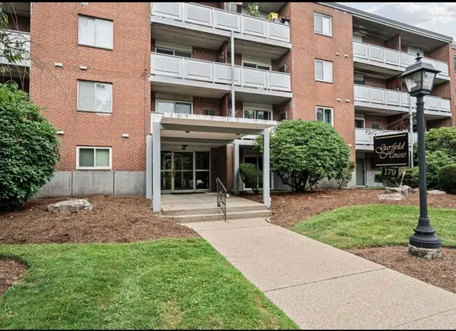 179 President Ln #3J