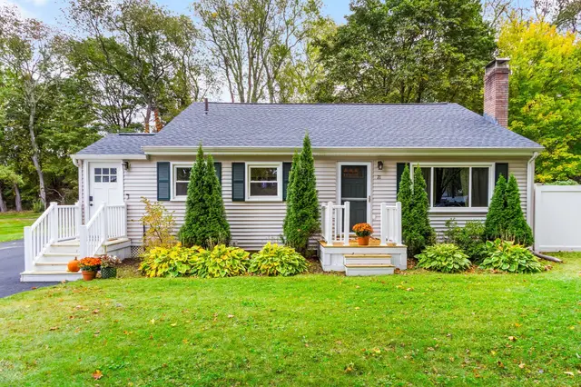 71 Conlyn Avenue