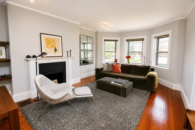 919 Beacon St #2