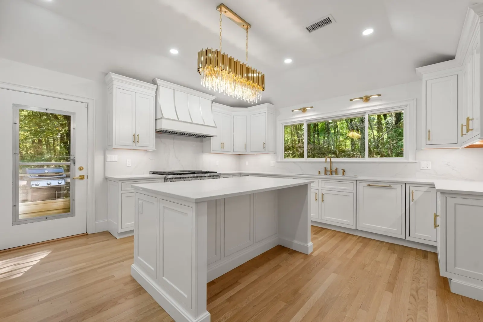 80 Doublet Hill Rd, Weston
