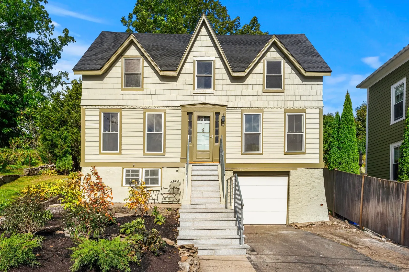 17 Cottage Street, Marblehead