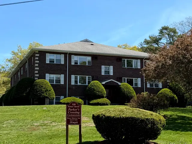 120 Parker St #15
