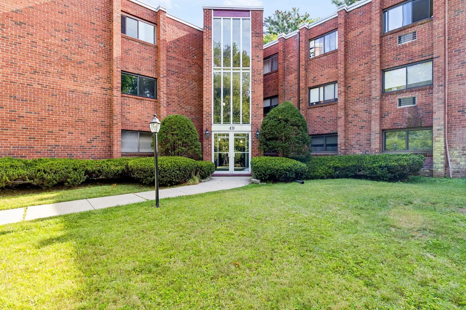 49 Windsor Dr #301, Holliston