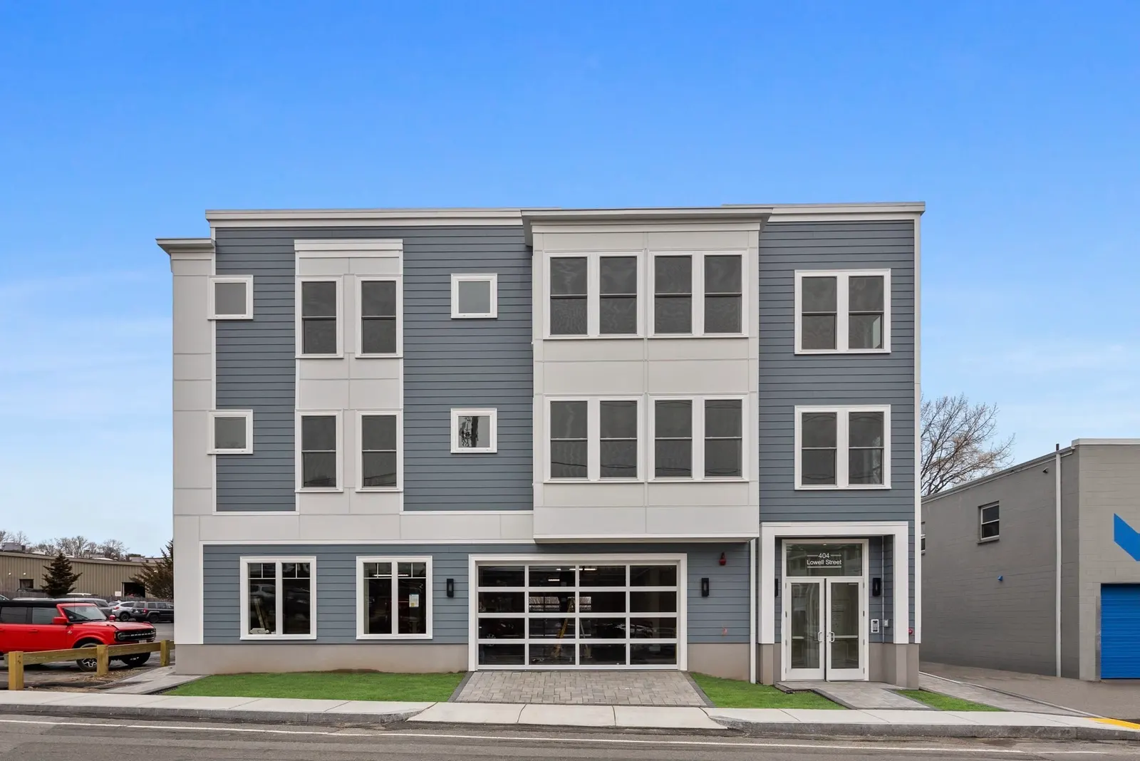 404 Lowell Street #6, Wakefield