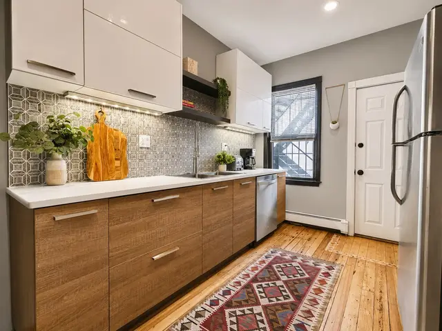 10 Pompeii Street #2