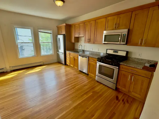 1192 Cambridge St. #3