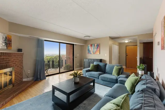 390 Broadway #51