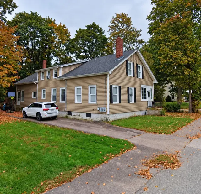 6 Howard Ave #2