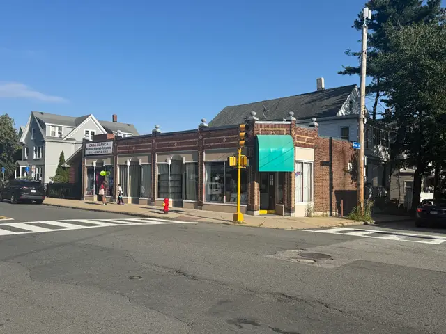 283-289 Salem St