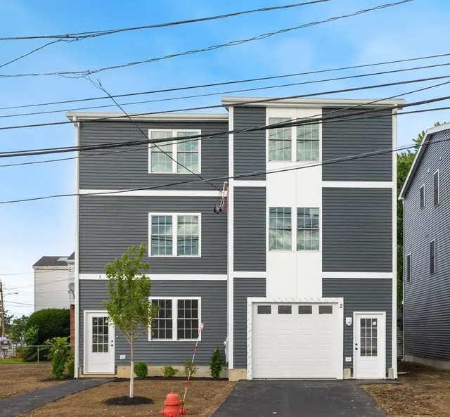 661 Washington Aveue #2