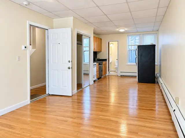 9 Bowdoin #1