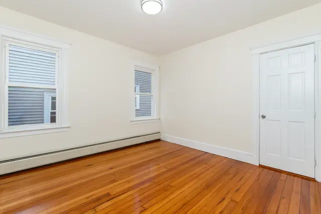 16 Taft St #2