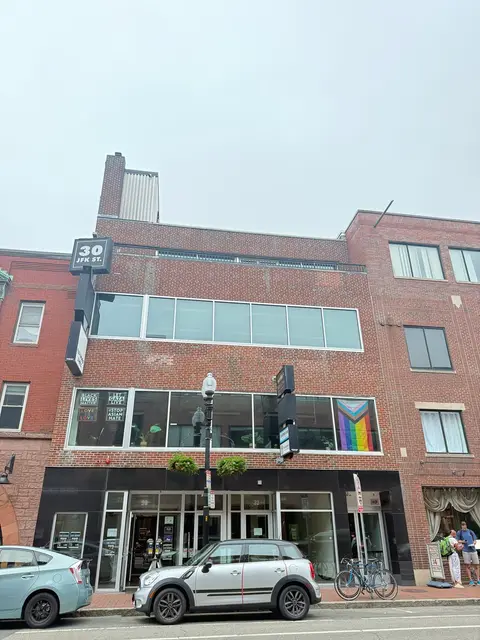30 Jfk St