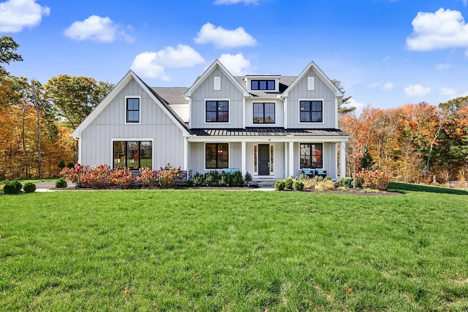 26 Whalen Rd, Hopkinton