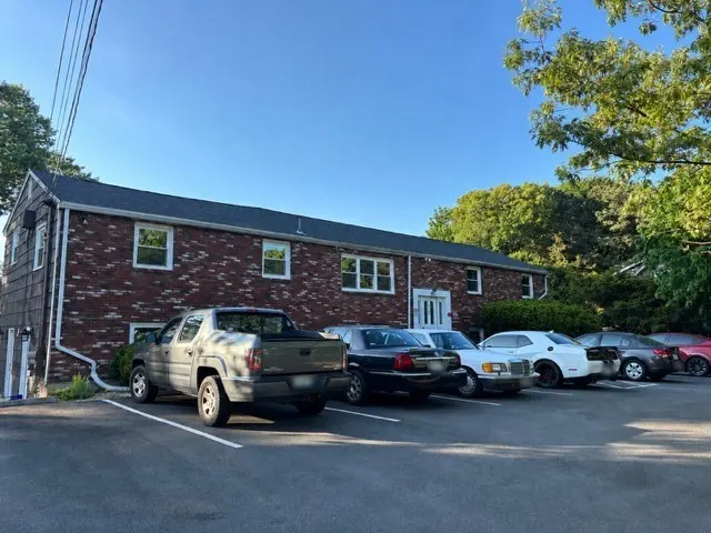 1122 Ocean St, Marshfield