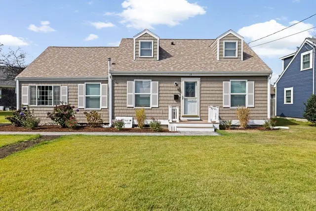 15 Packard Ave
