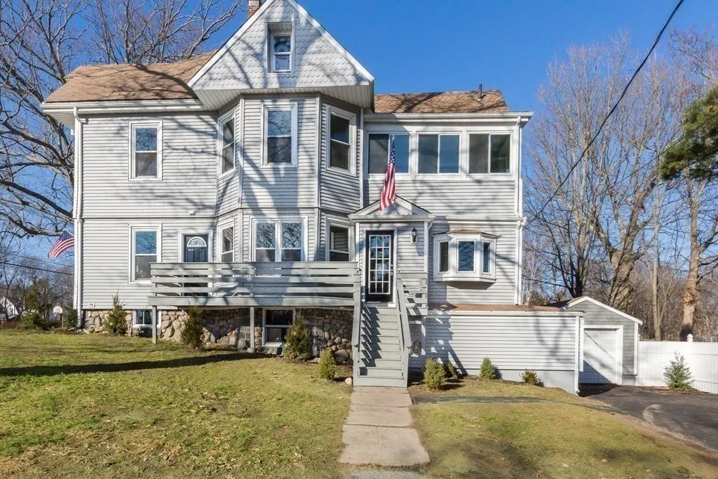 239 Howard St, Rockland
