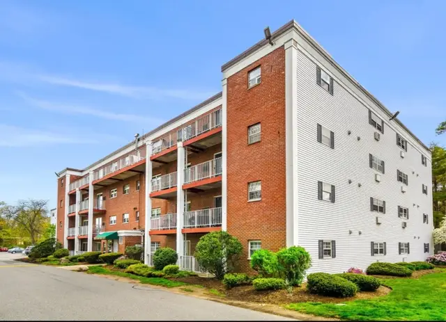 26 Greentree Ln #31