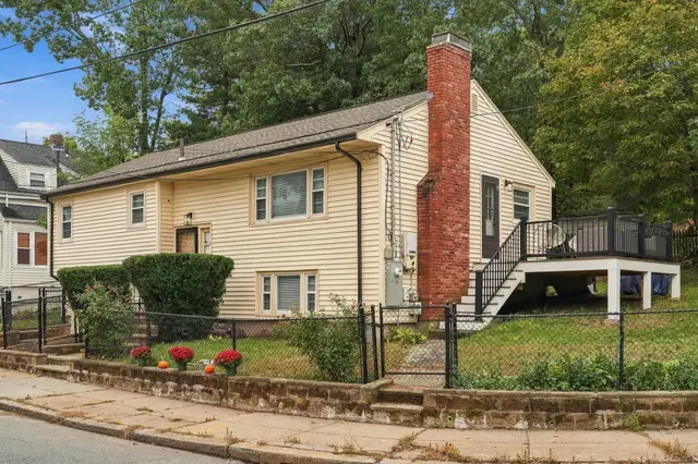 9 Crossman Street