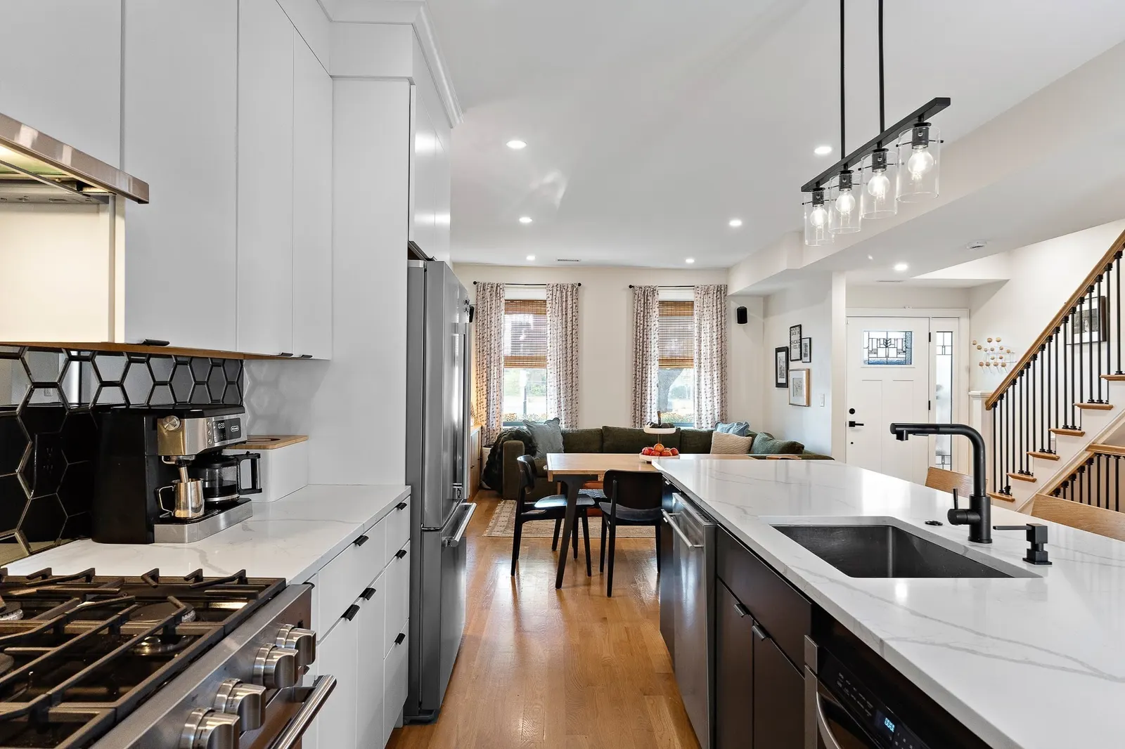 39 Essex St, Boston