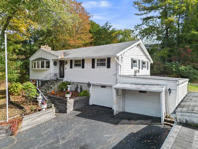 5 Anderson St