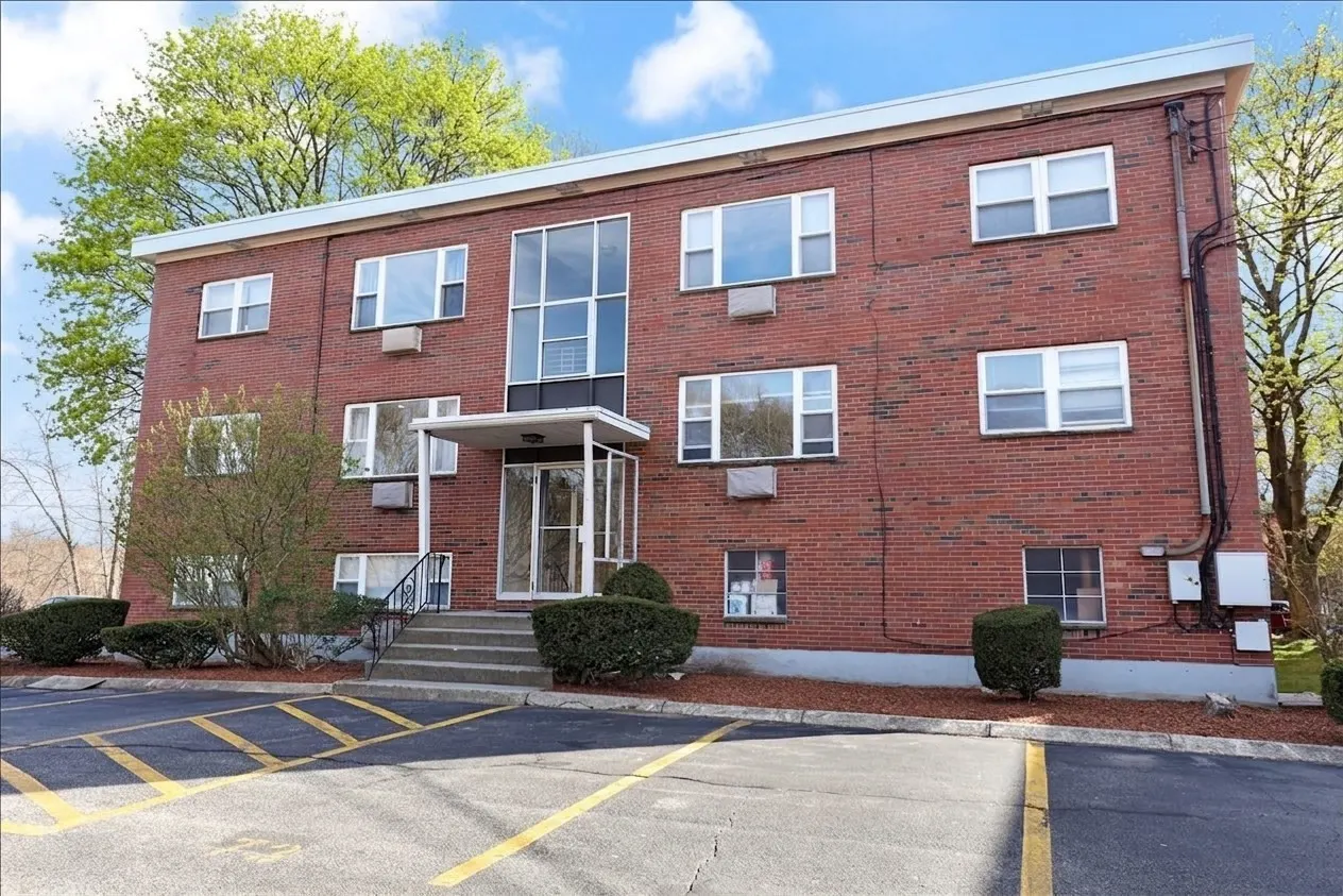 1105 Lexington Street #8-6, Waltham